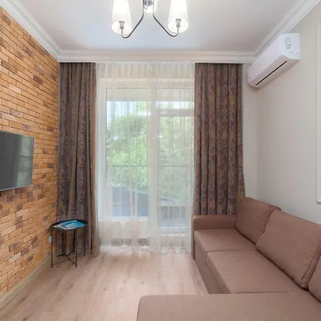 Green Apartments Odesa Exterior photo