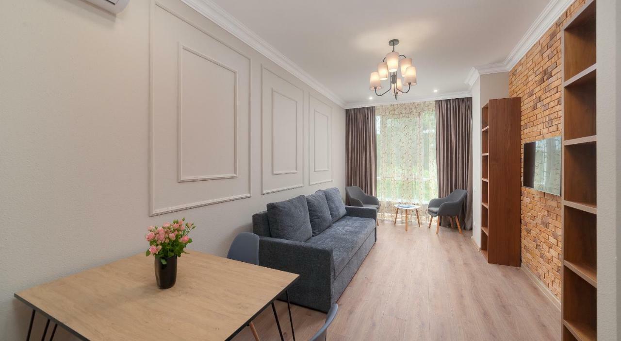 Apartment Green Apartments Odesa