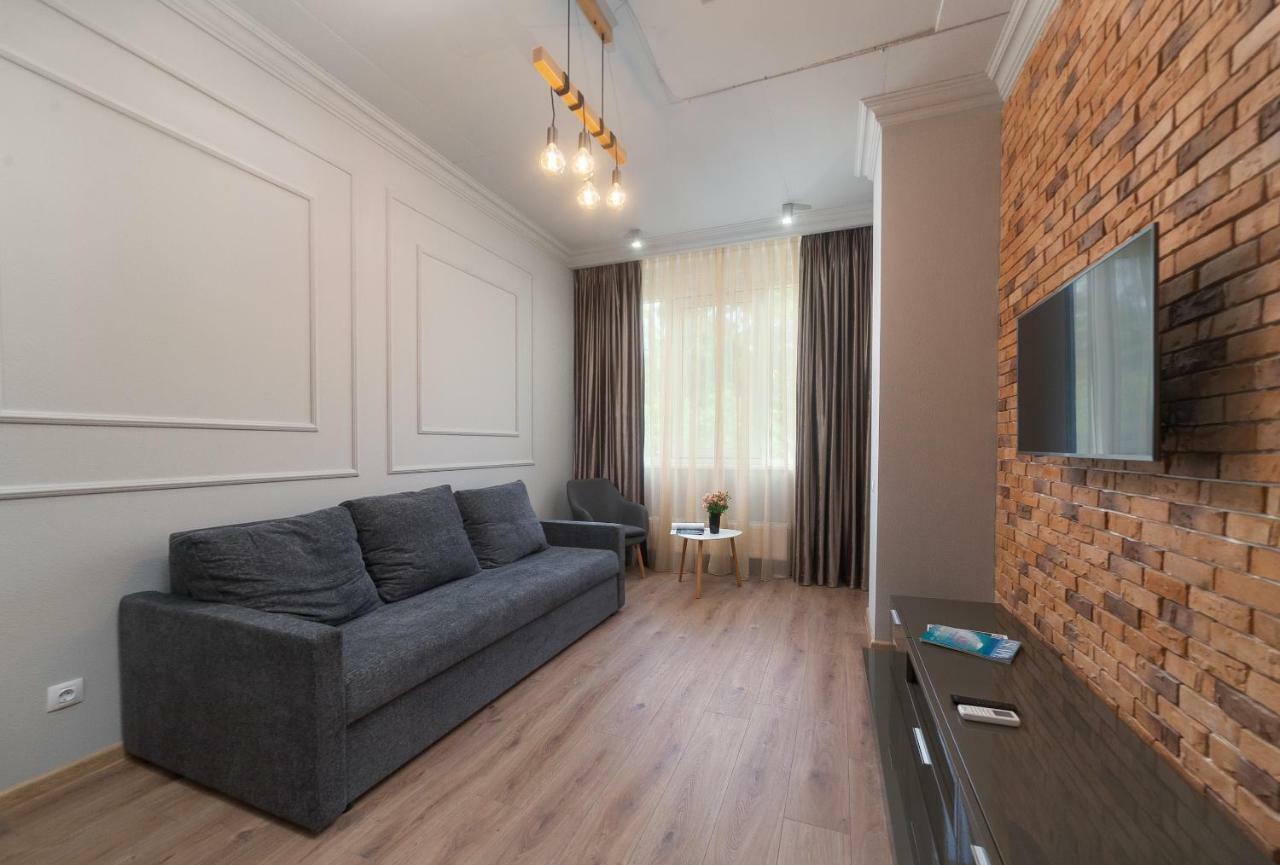 Green Apartments Apartment