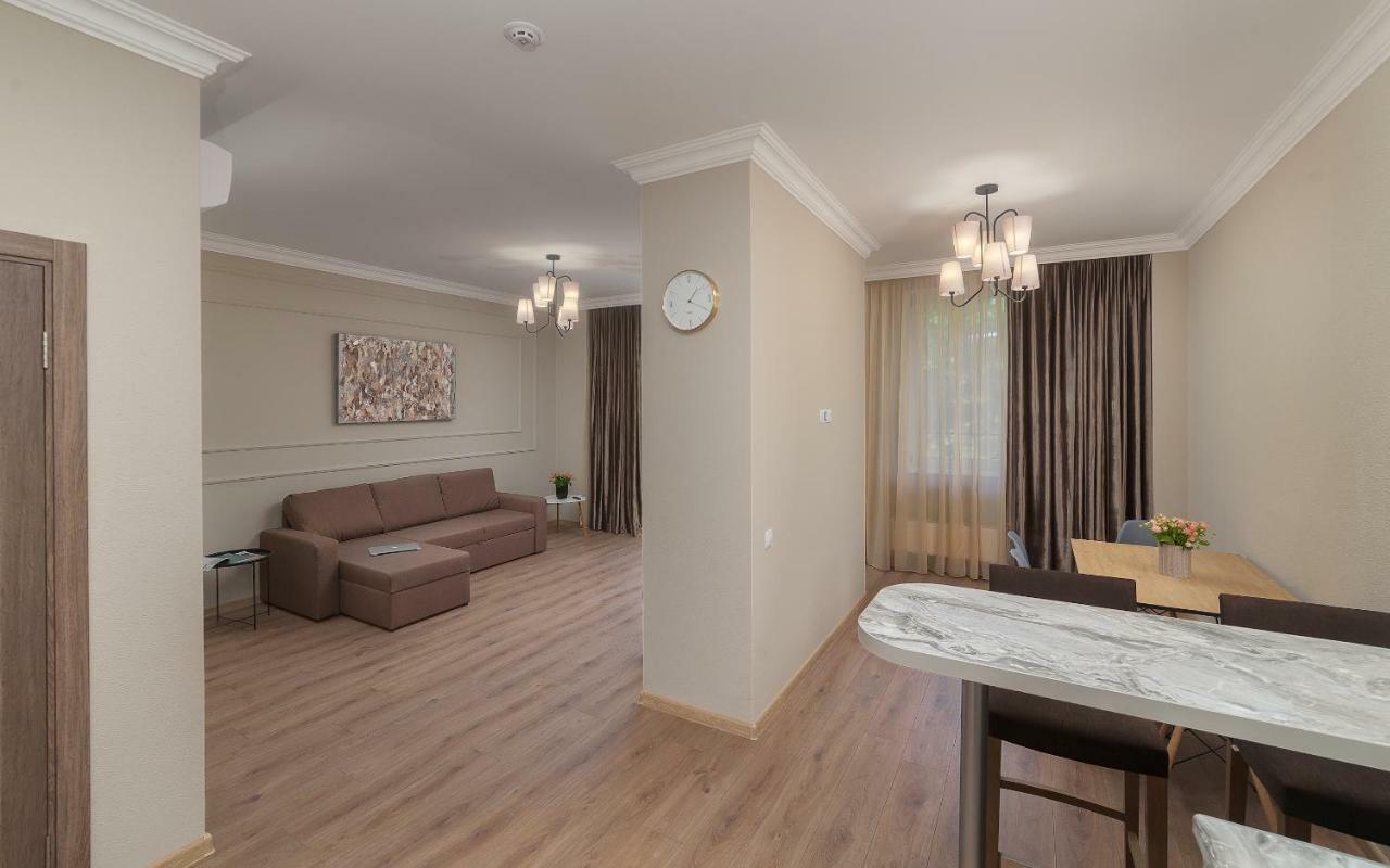 Green Apartments Apartment Odesa