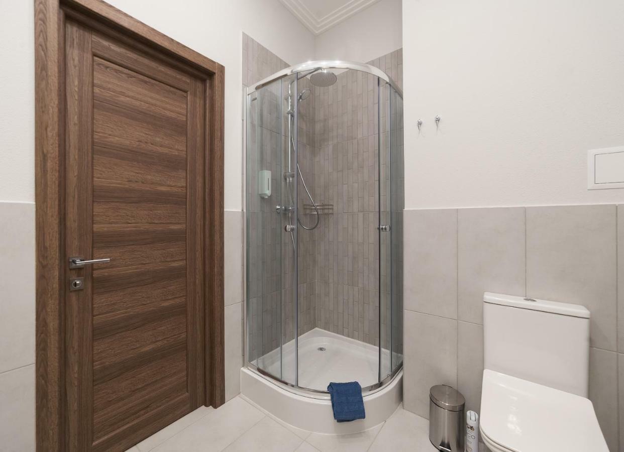 Green Apartments Апартаменты